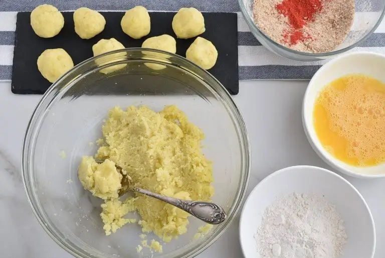 Step 7 - Potato Cheese Balls