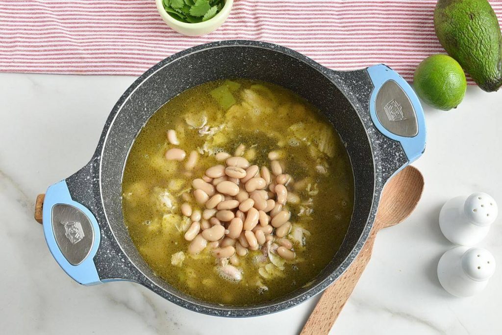 Quick and Easy Green Chicken Chili recipe - step 3