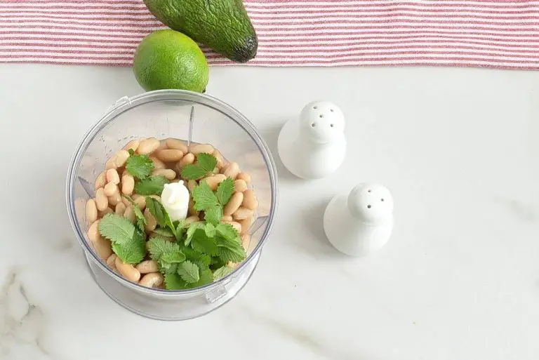 Step 4 - Quick and Easy Green Chicken Chili