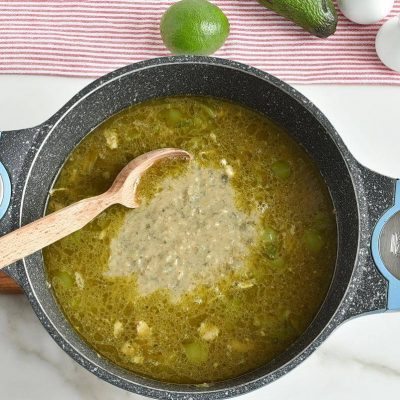 Quick and Easy Green Chicken Chili recipe - step 4