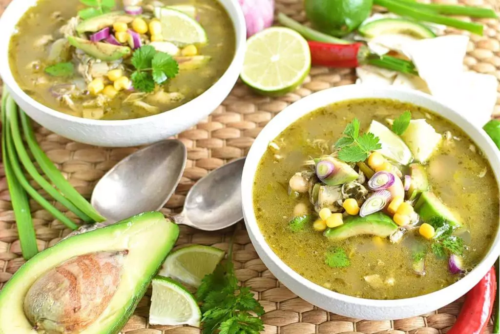 How to serve Quick and Easy Green Chicken Chili