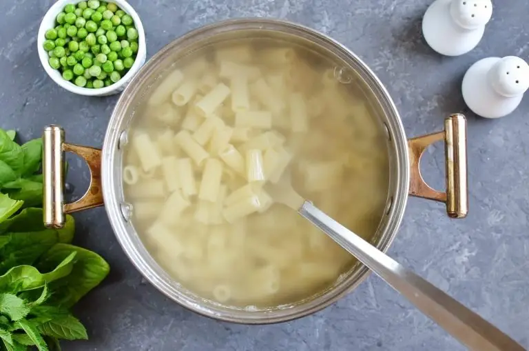 Step 6 - Rigatoni & Cheese with Peas
