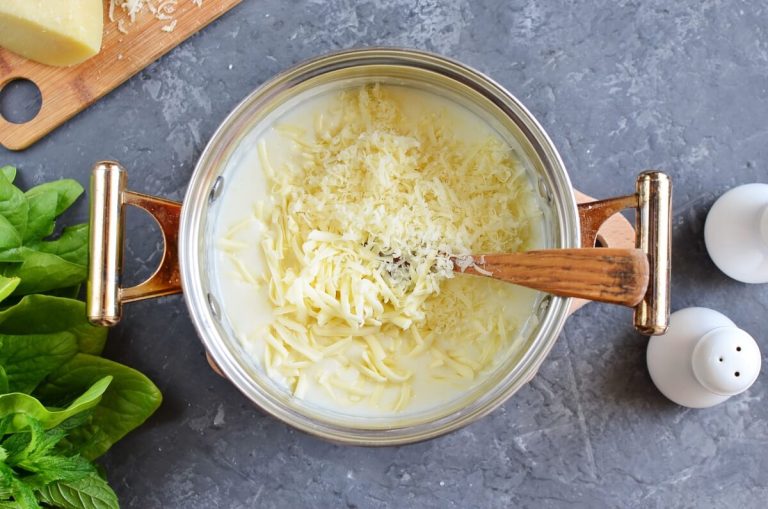 Step 3 - Rigatoni & Cheese with Peas