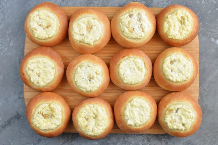 Step 11 - Russian Cream Cheese Vatrushka Buns