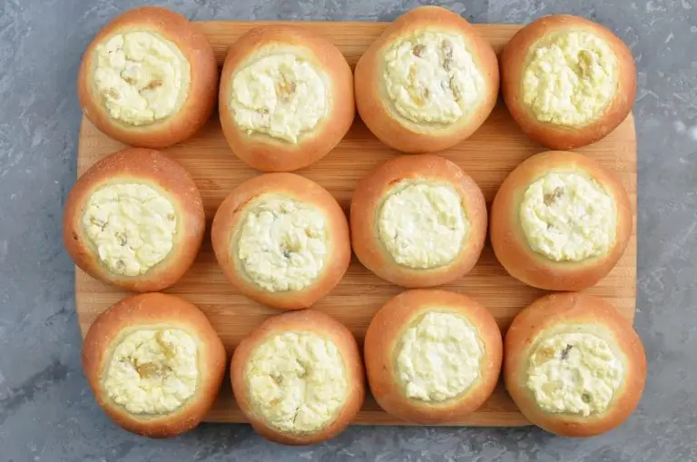 Step 11 - Russian Cream Cheese Vatrushka Buns