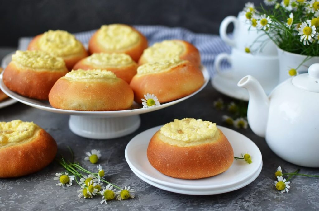 Russian Cream Cheese Vatrushka Buns Recipe-How To Make Russian Cream Cheese Vatrushka Buns-Homemade Russian Cream Cheese Vatrushka Buns