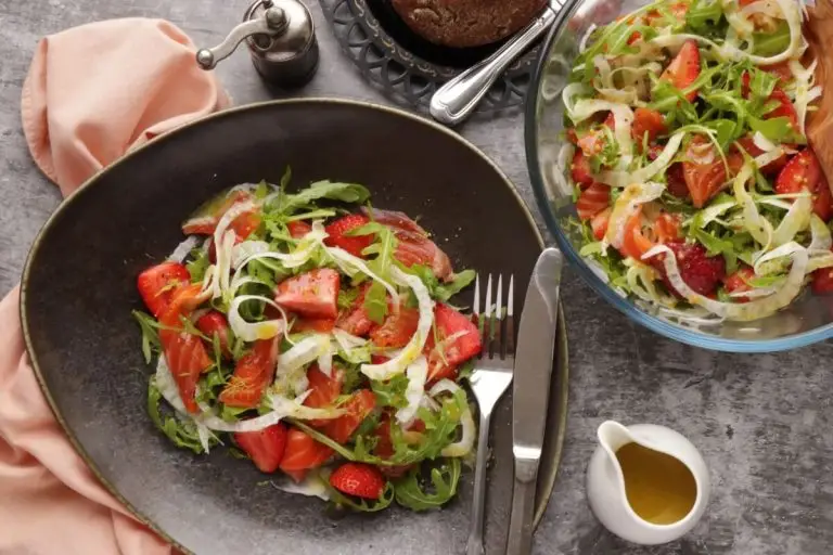 Step 4 - Salmon, Strawberry & Fennel Salad