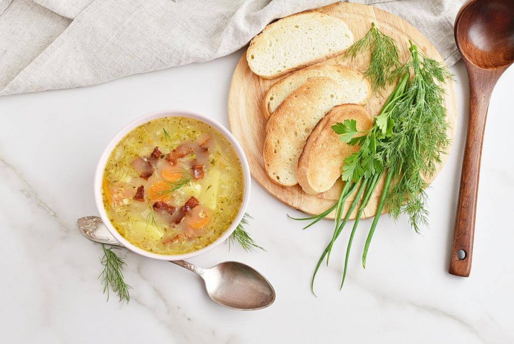 How to serve Sauerkraut Soup (Kapustnyak)