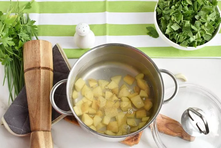 Step 3 - Sorrel Soup (Russian Green Borscht)