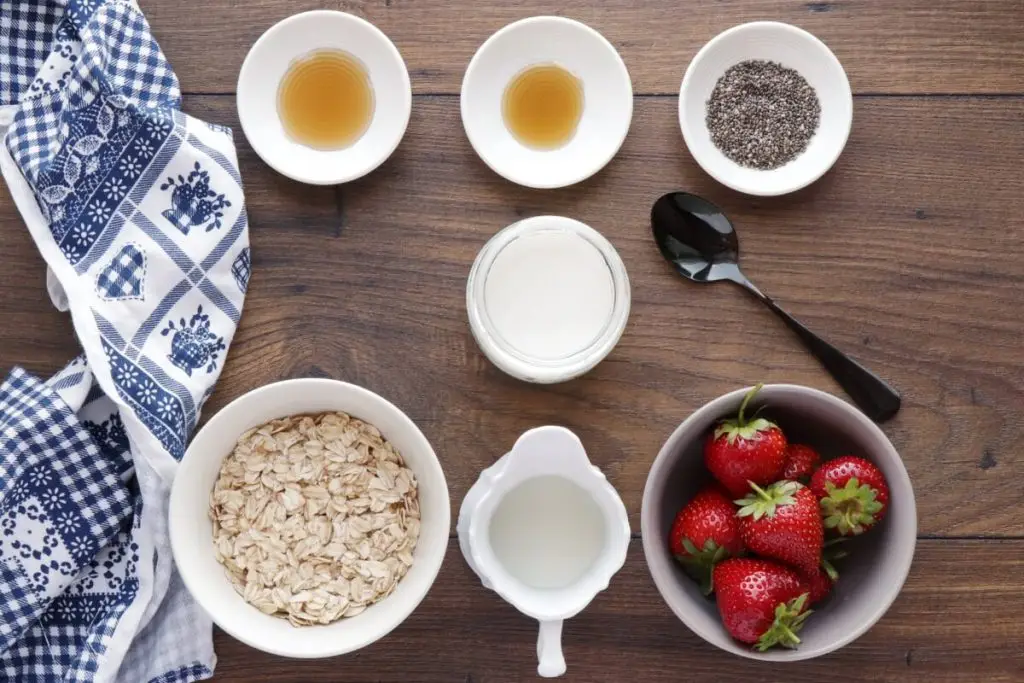 Ingredients for Strawberry Chia Overnight Oats