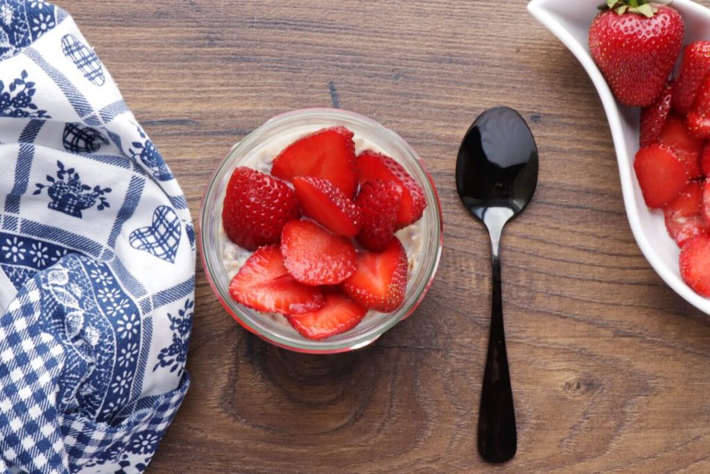 How to serve Strawberry Chia Overnight Oats