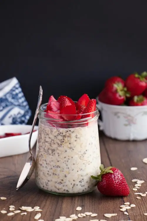 Strawberry Chia Overnight Oats