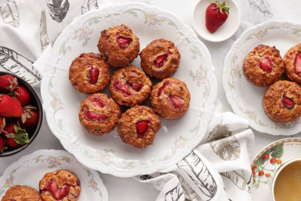 How to serve Strawberry Oatmeal Muffins