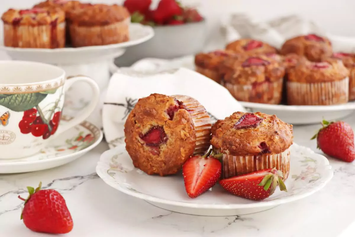 Strawberry Oatmeal Muffins Recipe-Strawberry Oat Muffins-Strawberry Breakfast Muffins