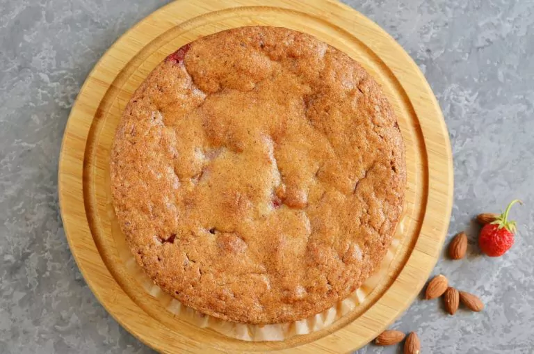 Step 7 - Strawberry & Almond Torte
