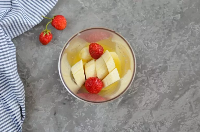 Step 1 - Strawberry Smoothie