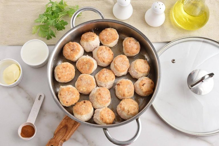 Step 4 - Russian Meatballs – Tefteli