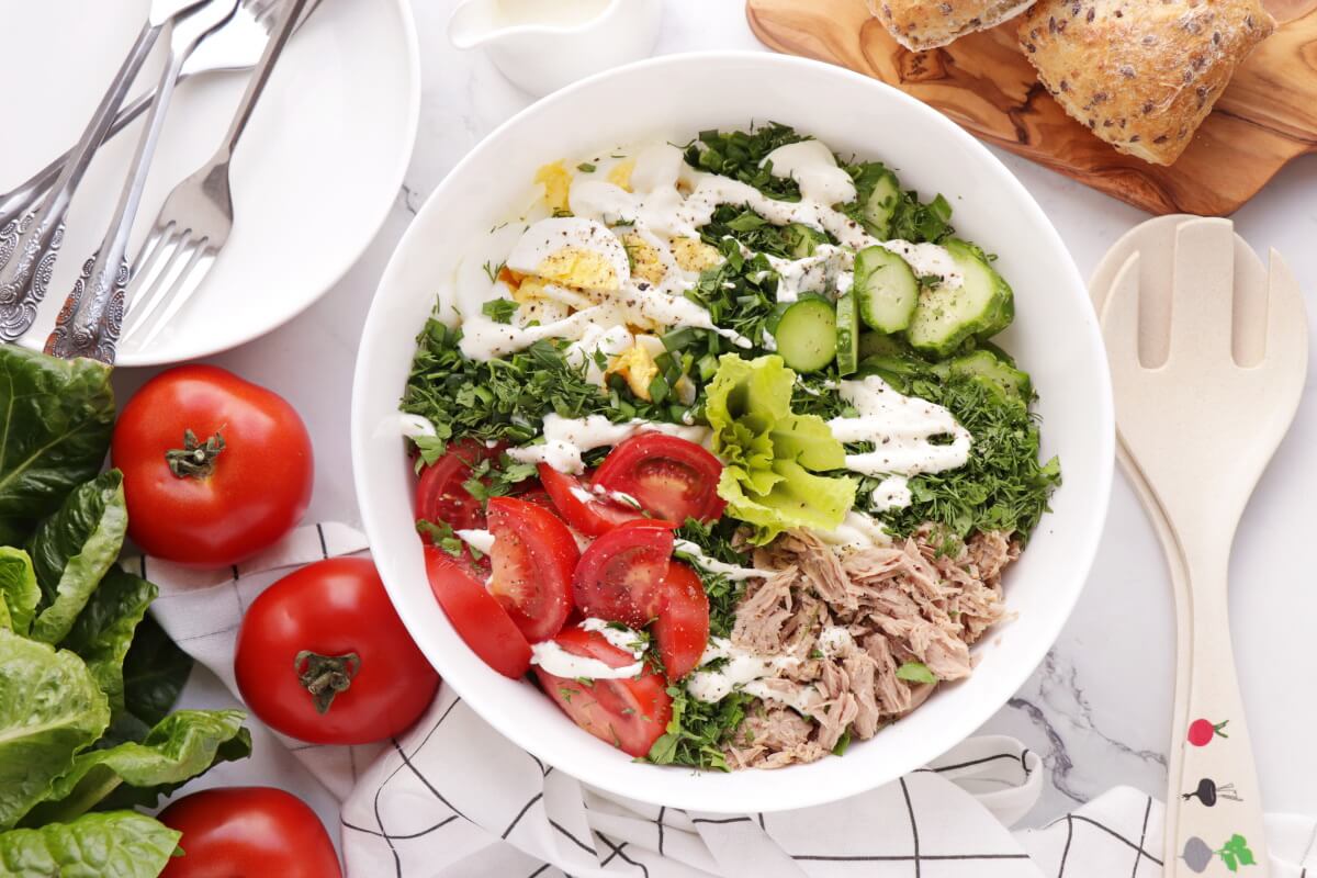 Tuna Cobb Salad Recipe-Cobb Salad with Egg and Tuna-Ranch Tuna Cobb Salad