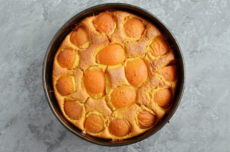 Fresh Apricot Cake Recipe Cook.me Recipes