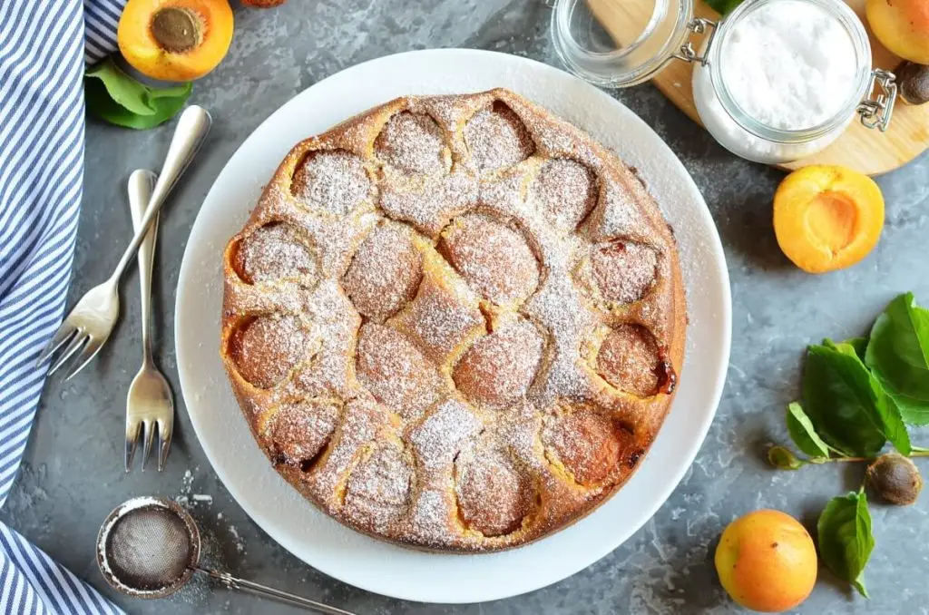 Fresh Apricot Cake