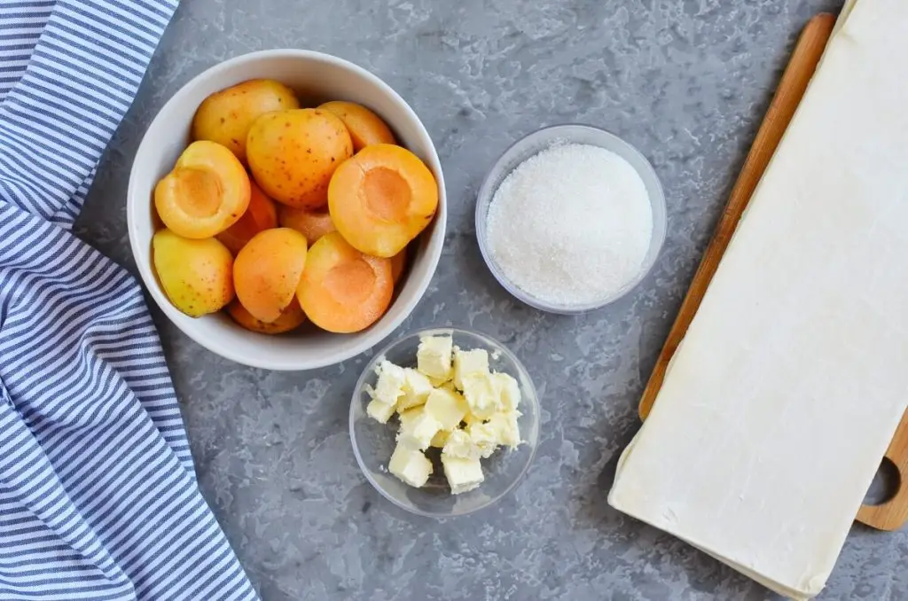 Ingredients for Apricot Tarte Tatin