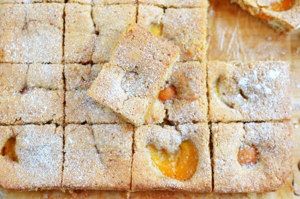 How to serve Apricot and Almond Traybake