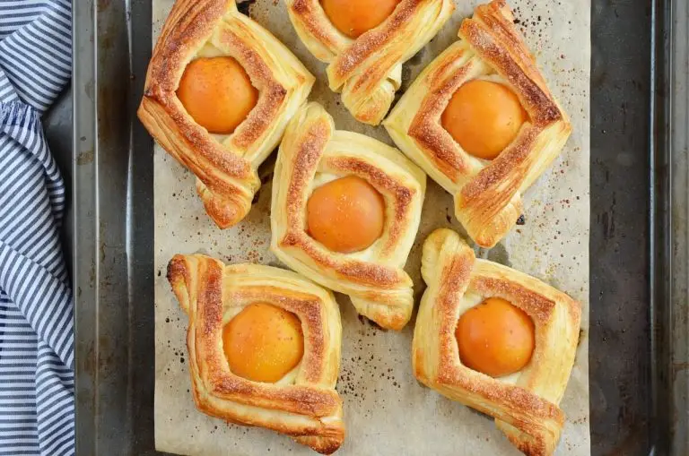 Step 6 - Apricot and Cream Cheese Pastry