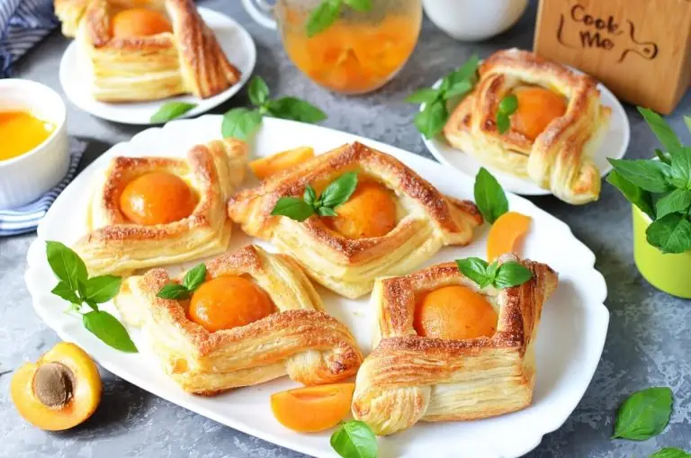 Step 9 - Apricot and Cream Cheese Pastry