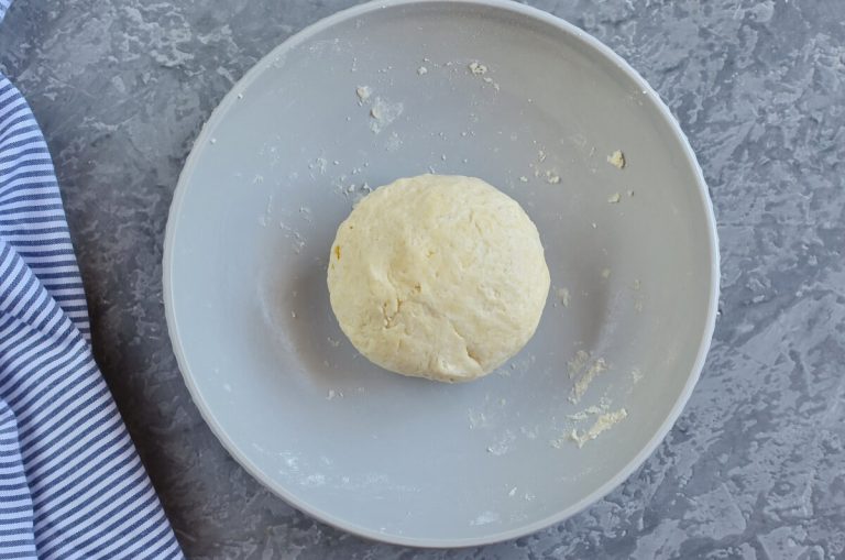 Step 1 - Apricot and Lime Galette