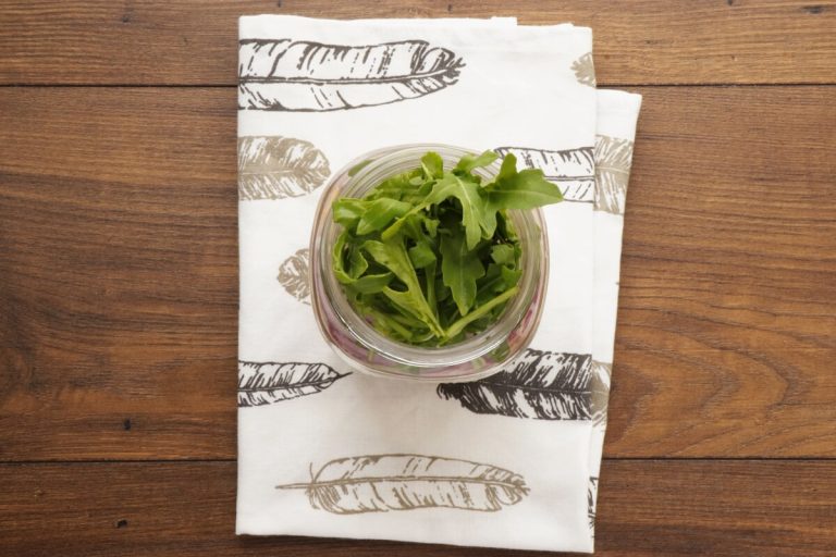 Step 2 - Arugula & Tuna Jar Salad
