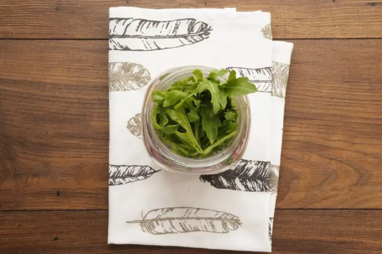 Step 2 - Arugula & Tuna Jar Salad