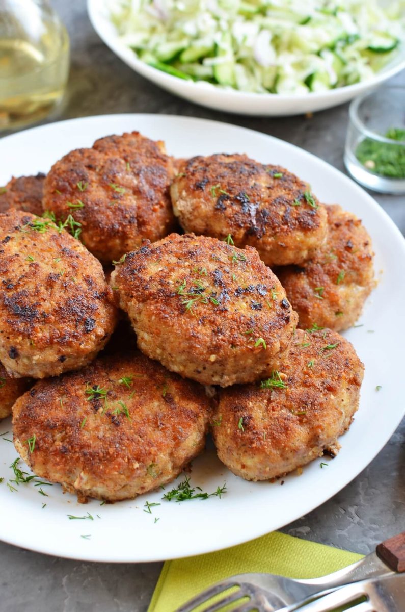 Chicken Beef Croquettes (Pozharsky Kotleti), image size:795x1200