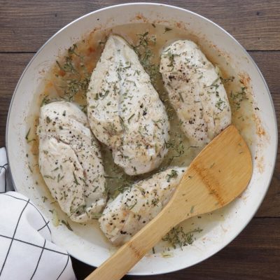 Creamy Chicken with Asparagus & Tarragon recipe - step 4