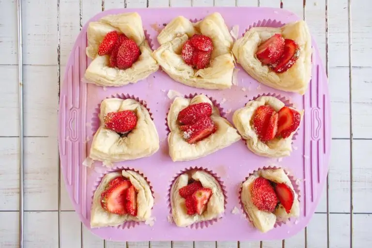 Step 7 - Easy Puff Pastry Strawberry Tarts
