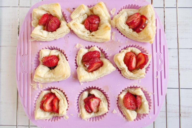 Step 7 - Easy Puff Pastry Strawberry Tarts