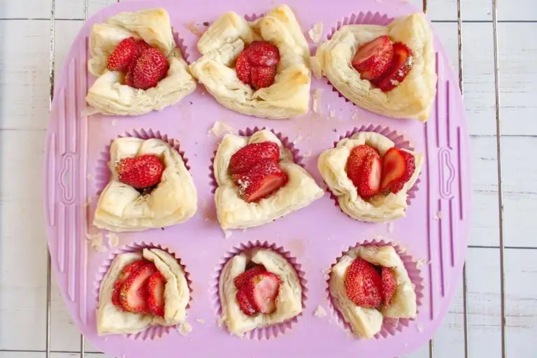 Step 7 - Easy Puff Pastry Strawberry Tarts