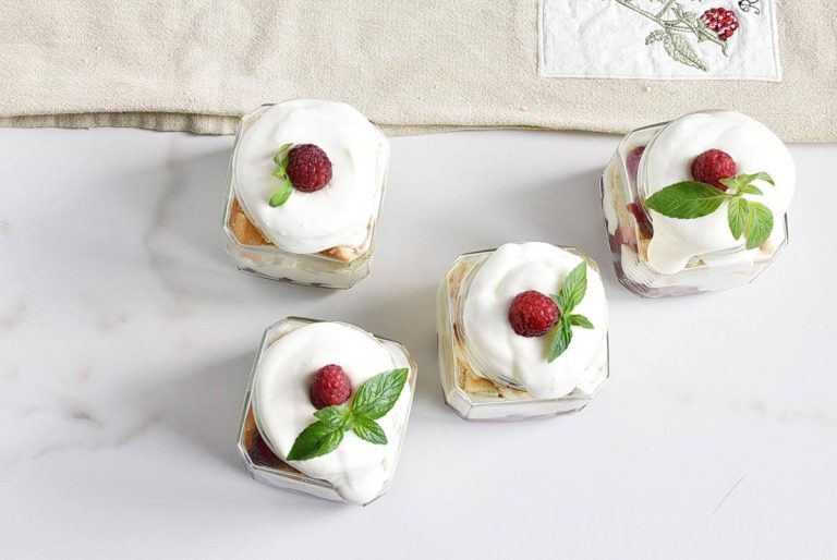 Step 2 - Easy Raspberry Shortcake in a Jar