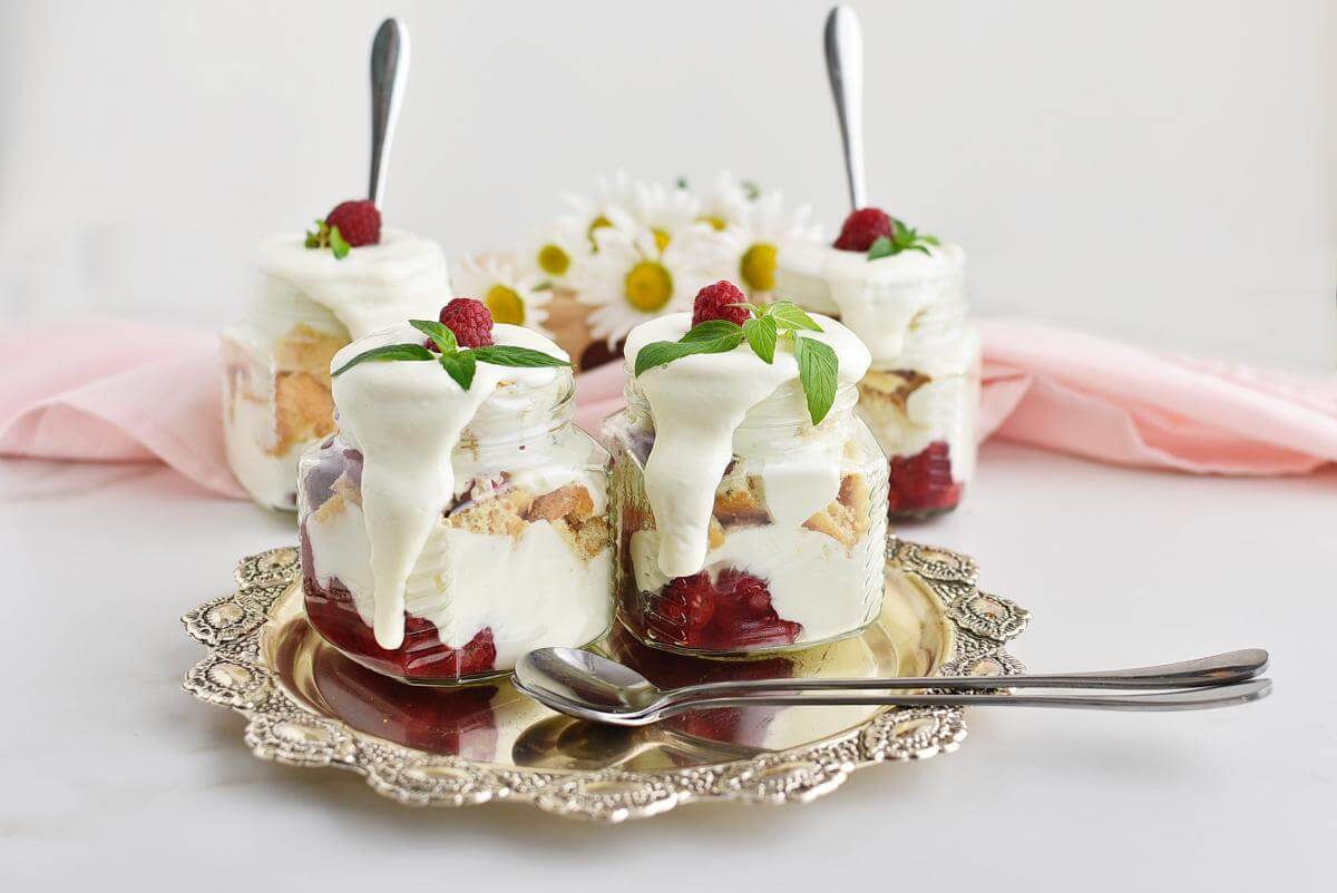 Easy Raspberry Shortcake in a Jar