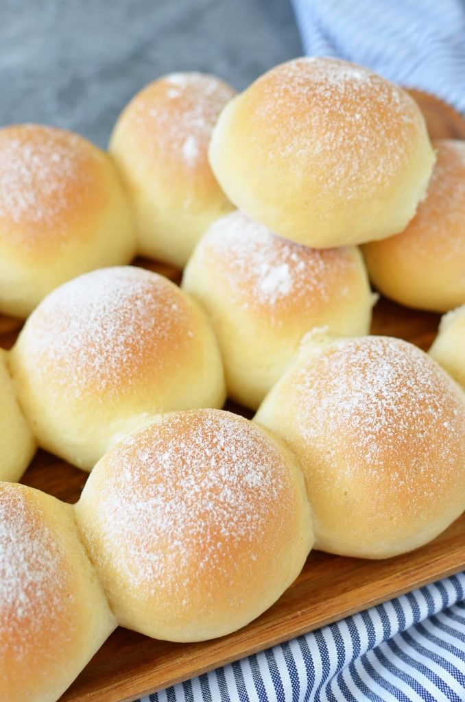 Amazing fluffy bread rolls