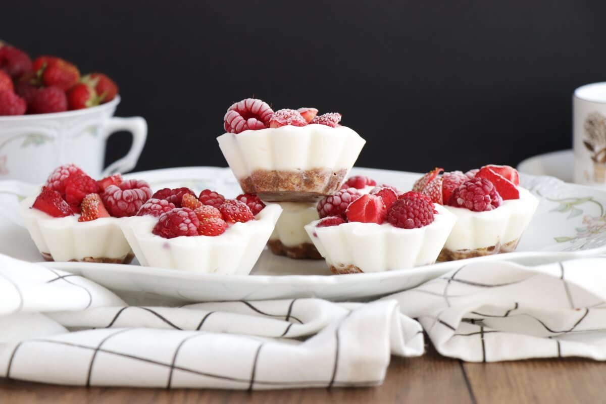 FroYo Berry Bites Recipe-Frozen Yogurt Berry Bites-Healthy Summer Berry Dessert