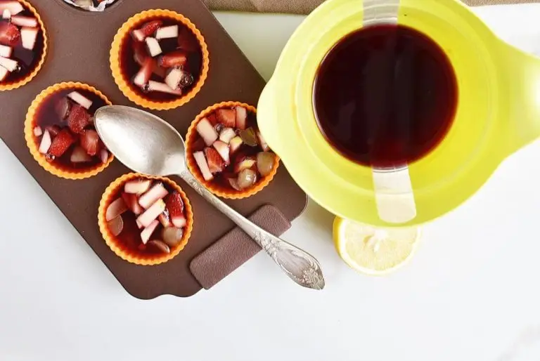 Step 4 - Frozen Sangria Fruit Cups