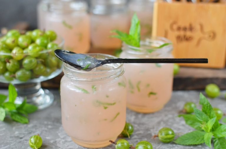 Step 10 - Gooseberry, Apple & Mint Jelly