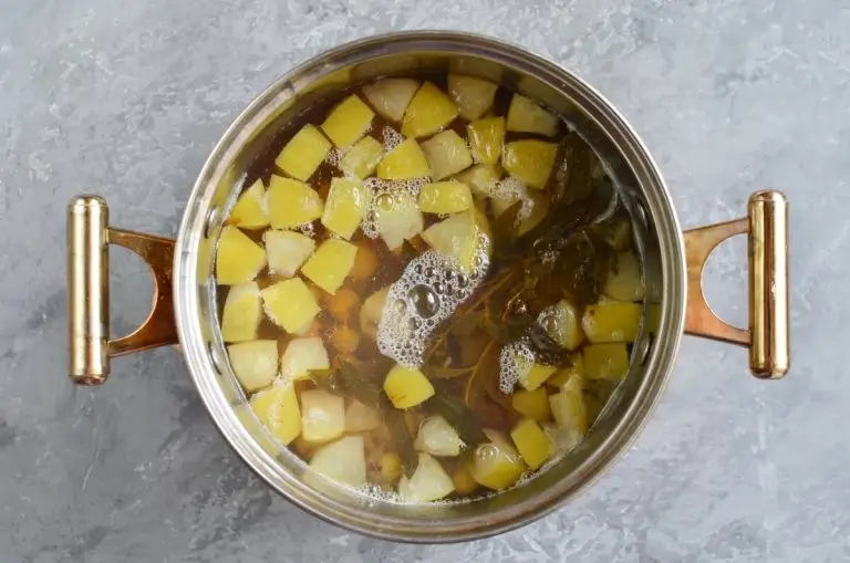 Step 2 - Gooseberry, Apple & Mint Jelly