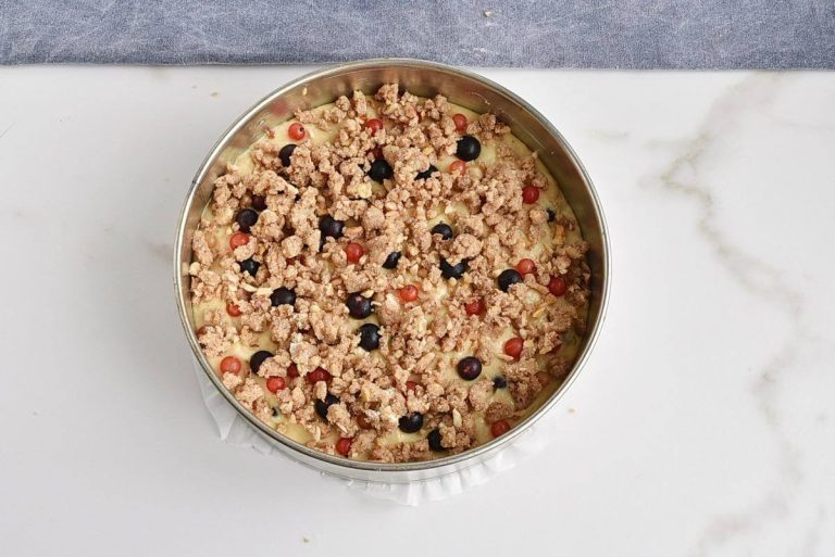 Step 8 - GF Greek Yoghurt Berry Breakfast Cake