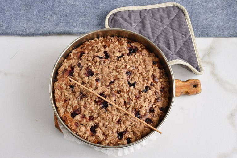 Step 9 - GF Greek Yoghurt Berry Breakfast Cake