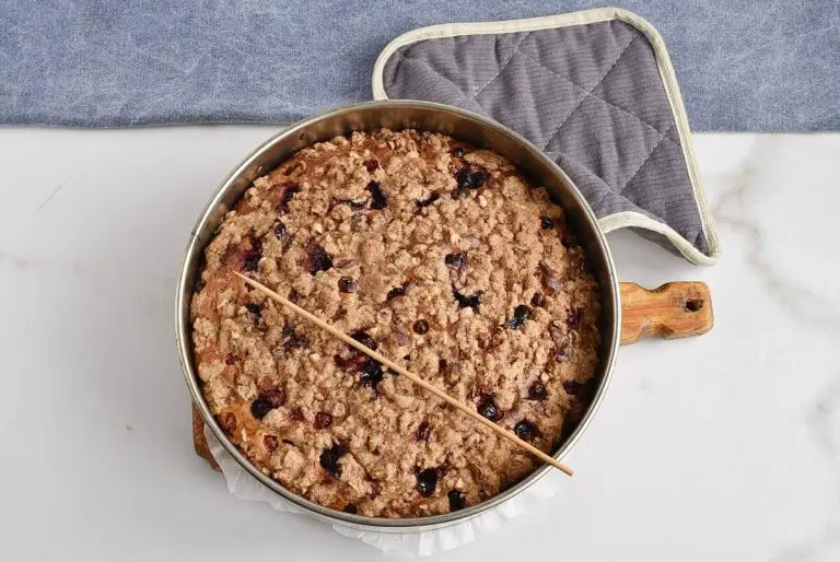 Step 9 - GF Greek Yoghurt Berry Breakfast Cake