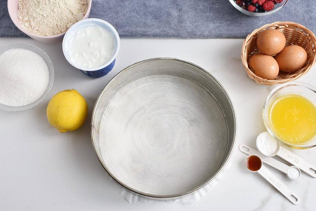 GF Greek Yoghurt Berry Breakfast Cake recipe - step 3