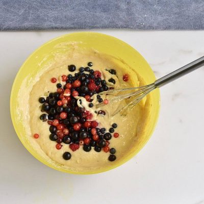 GF Greek Yoghurt Berry Breakfast Cake recipe - step 7
