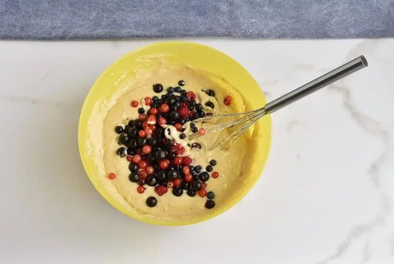 Step 7 - GF Greek Yoghurt Berry Breakfast Cake