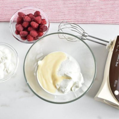 Greek Yogurt Raspberry Jello Dessert recipe - step 2